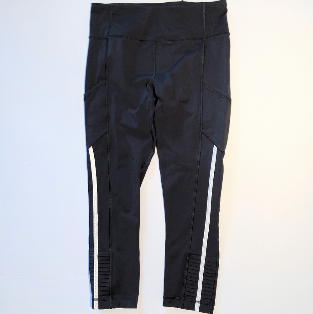 Lululemon Run Back On Track Crop Black Pleated